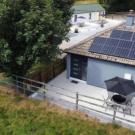 Reillys @ Rohan'S Farm Cork Exterior photo